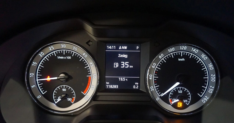 Skoda Octavia cena 72900 przebieg: 118283, rok produkcji 2018 z Wolin małe 667